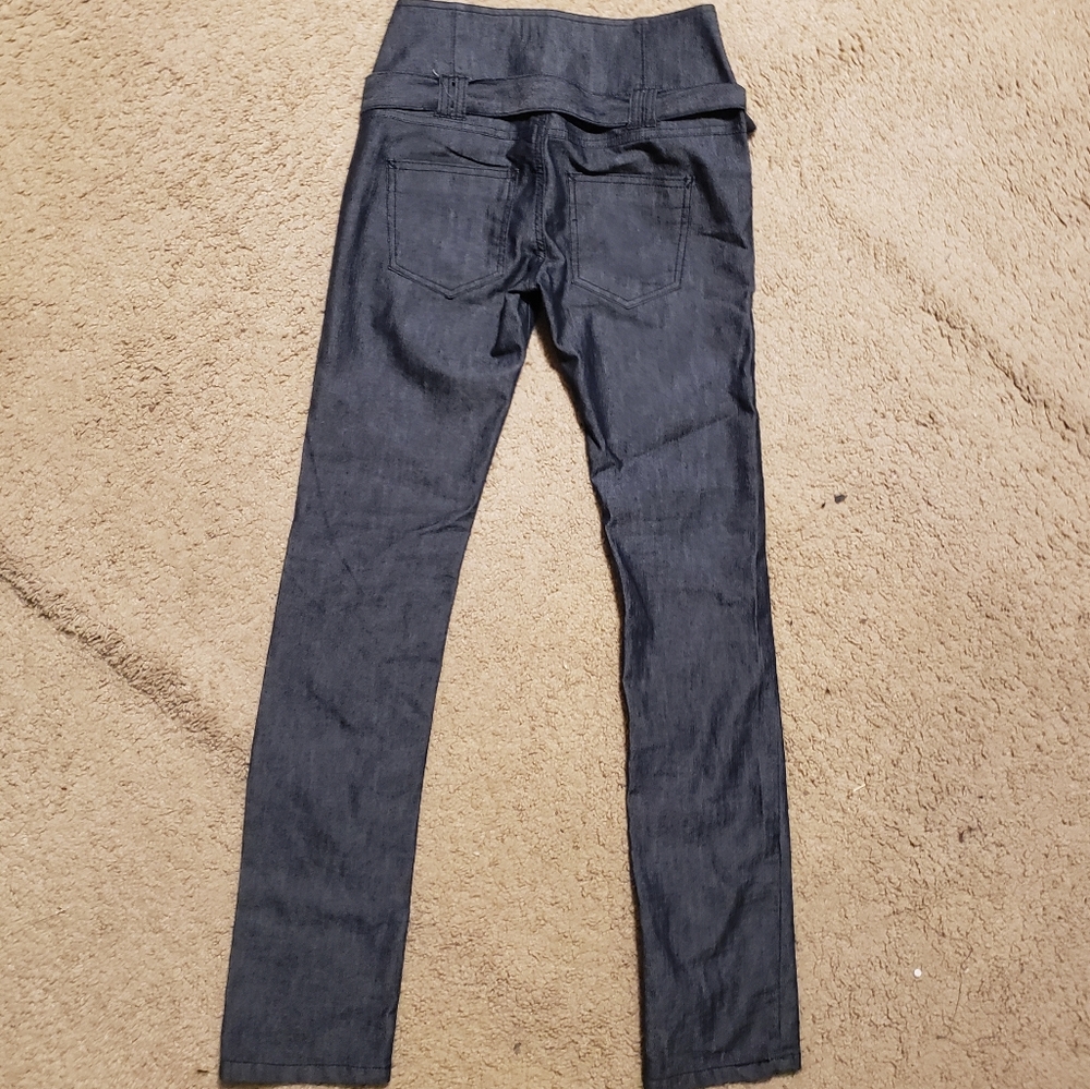 Pink Jeans - Picture 2 of 4